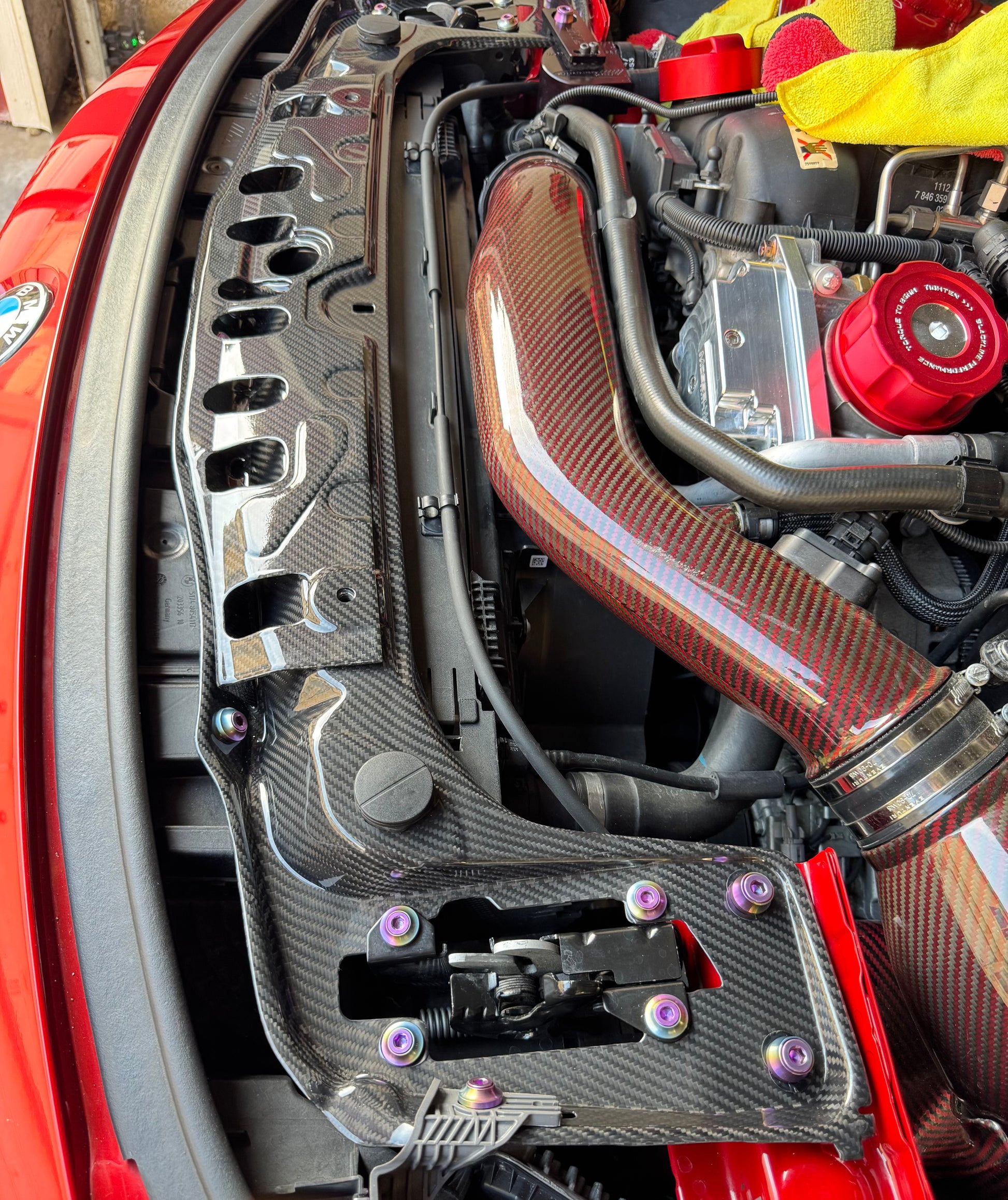 BMW F8X Carbon Fiber Radiator Support Brace