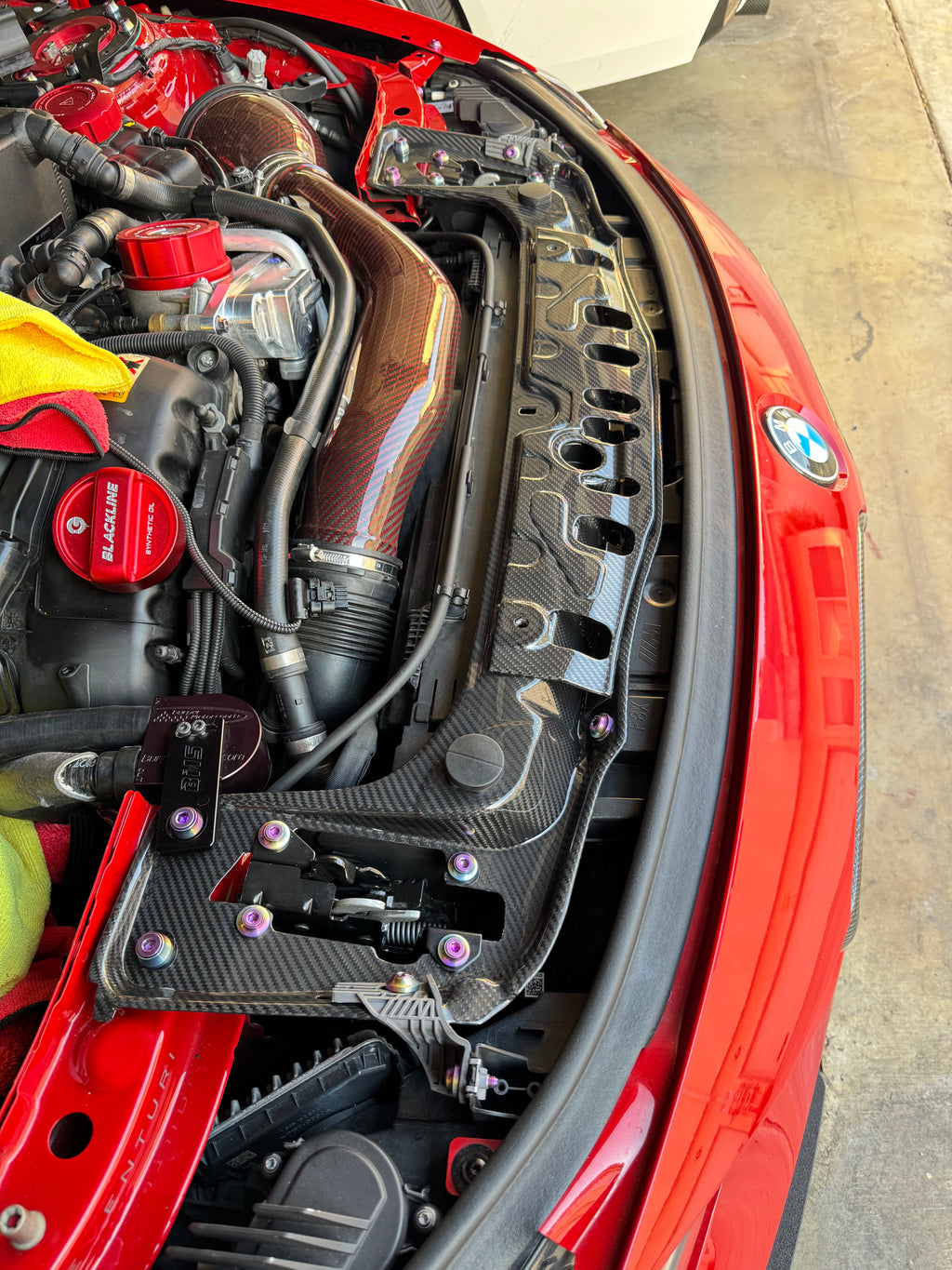 BMW F8X Carbon Fiber Radiator Support Brace